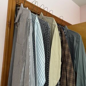 8--Eddie Bauer Men's Dress Shirts --- like new, freshly dry cleaned